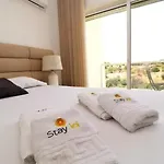 Serenity 18 House By Ici فيلة البوفيرا