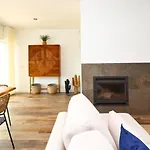 Serenity 18 House By Ici * 阿尔布费拉